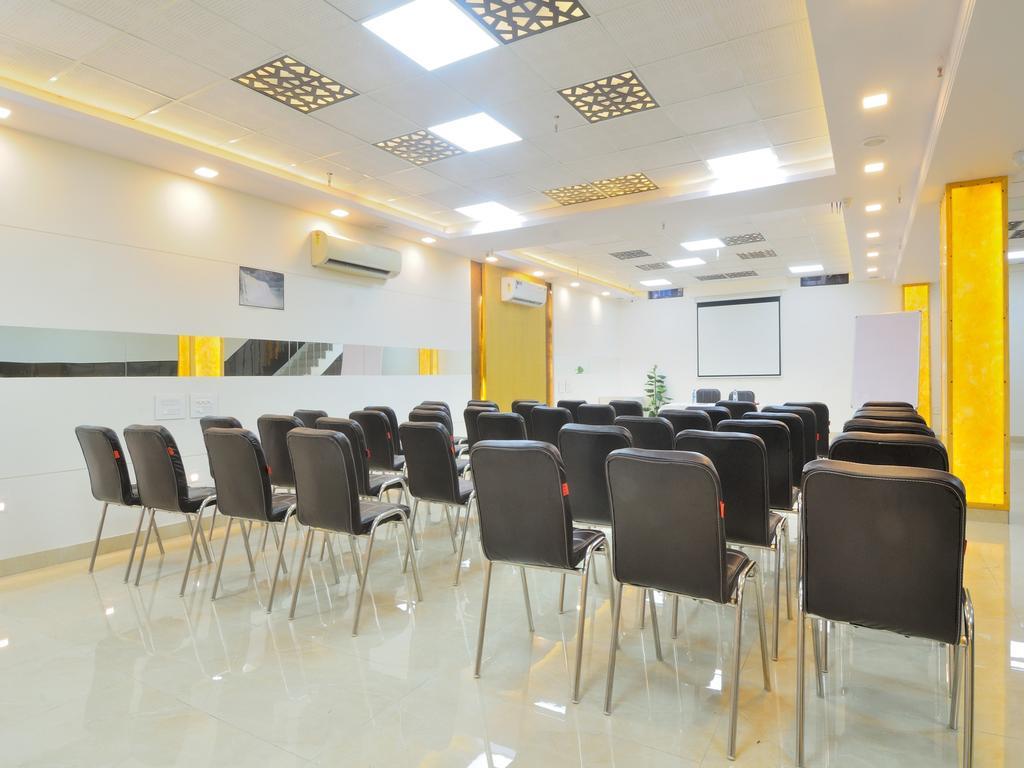 Hotel Sky Rich International - 05 Mins From Karol Bagh Metro Station Delhi  Luaran gambar